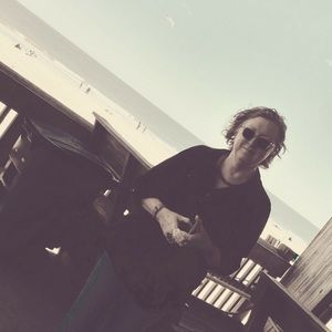 Meet your Posher, Debi